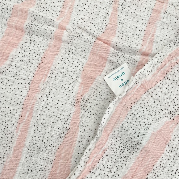 Aden and Anais cotton muslin baby swaddle - Picture 2 of 3